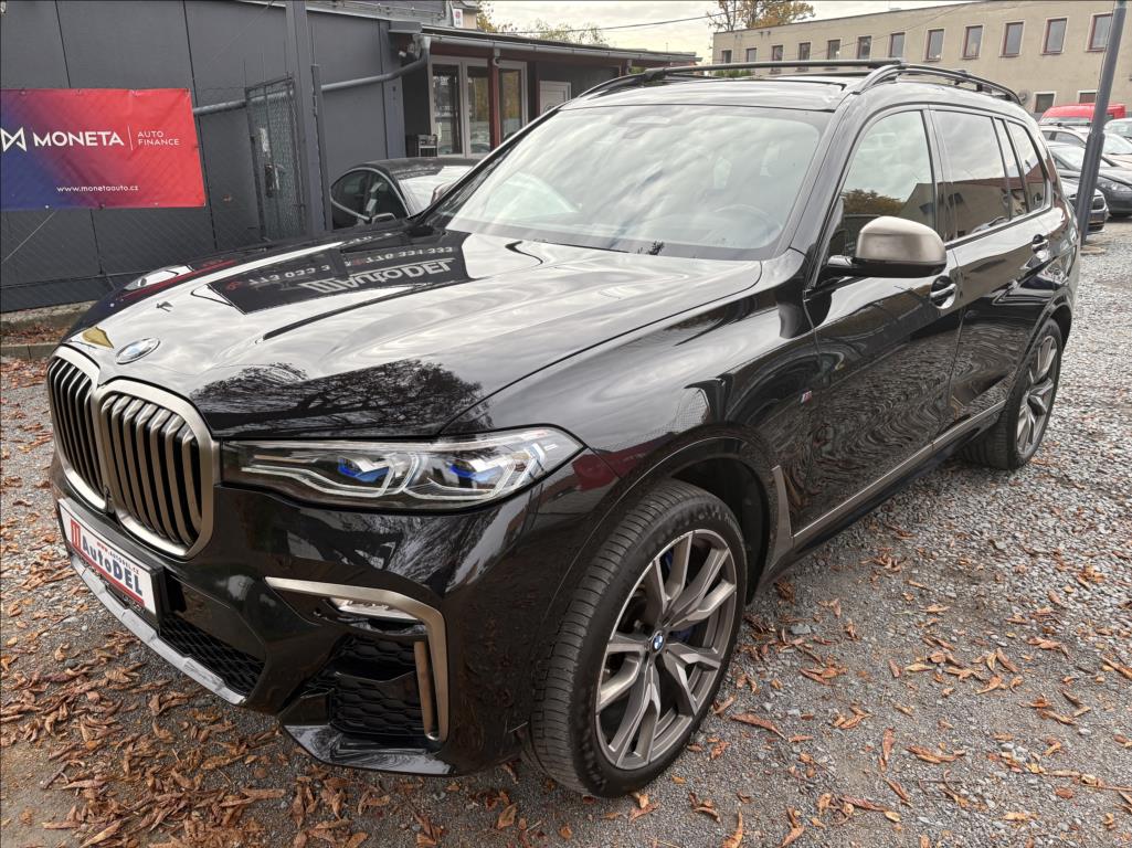 BMW X7 3,0 M50d DPH,7MÍST,MAX VÝBAVA