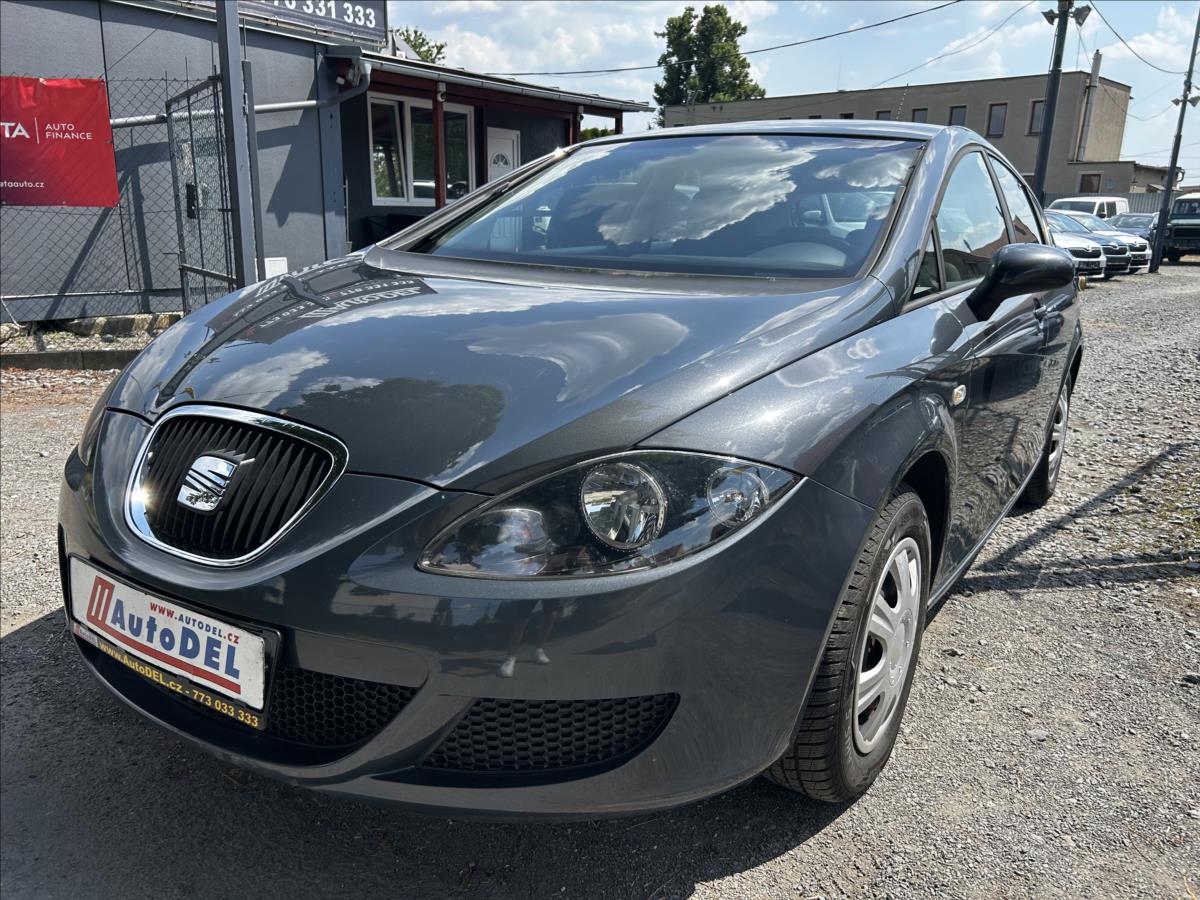 Seat Leon 1,6 MPi Serviska,Klima,8xPneu