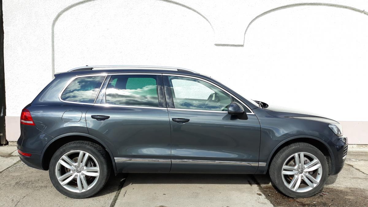 Volkswagen Touareg 3.0TDI 180KW NAVI ALU20 BIXEN