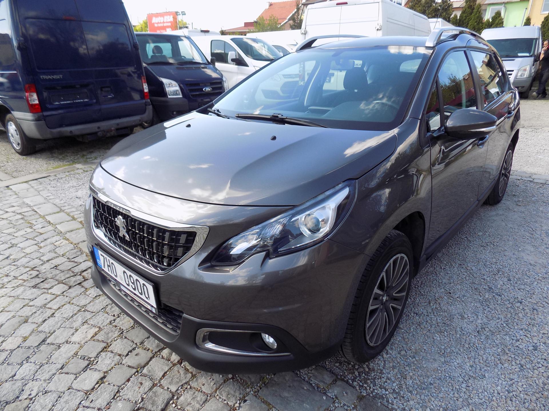 Peugeot 2008 1,2I 60 KW ACTIVE, TAŽNÉ, ČR
