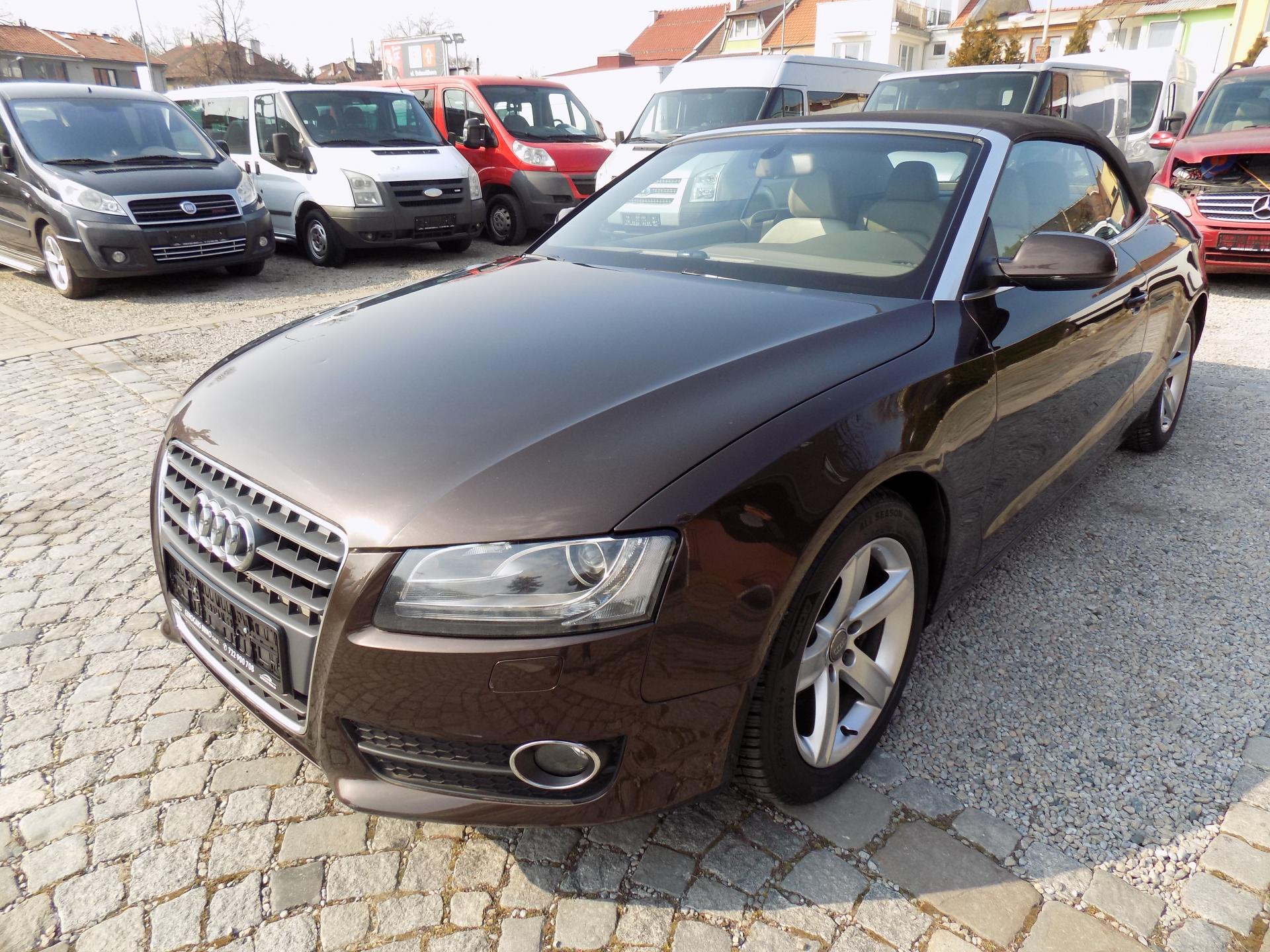 Audi A5 2,0 TFSI 155 KW KŮŽE TEMP.