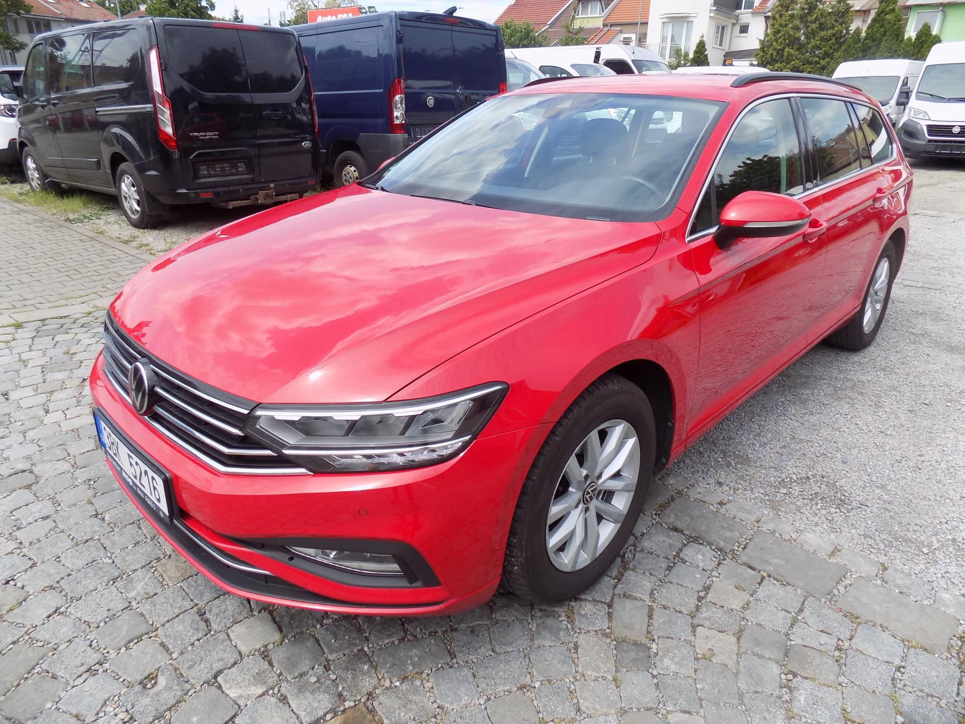 Volkswagen Passat 2,0 TDI DSG SUPERSTAV!!!