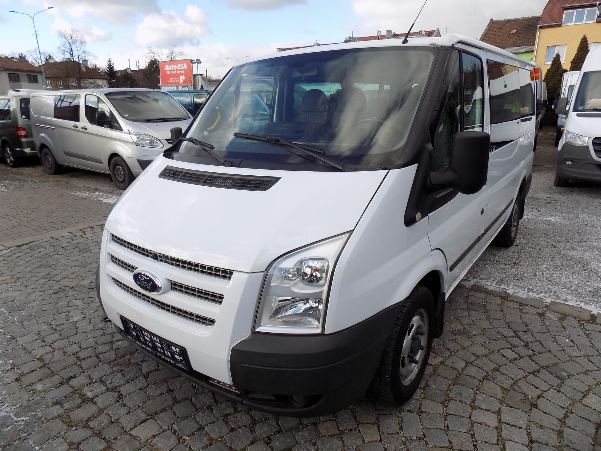 Ford Transit 2,2 TDCI SWB 300 TREND 9 MÍST