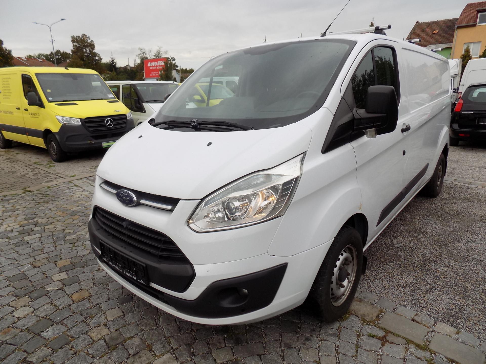Ford Transit Custom 2,2 TDCI 92 KW L2H1 AC, TEMP.