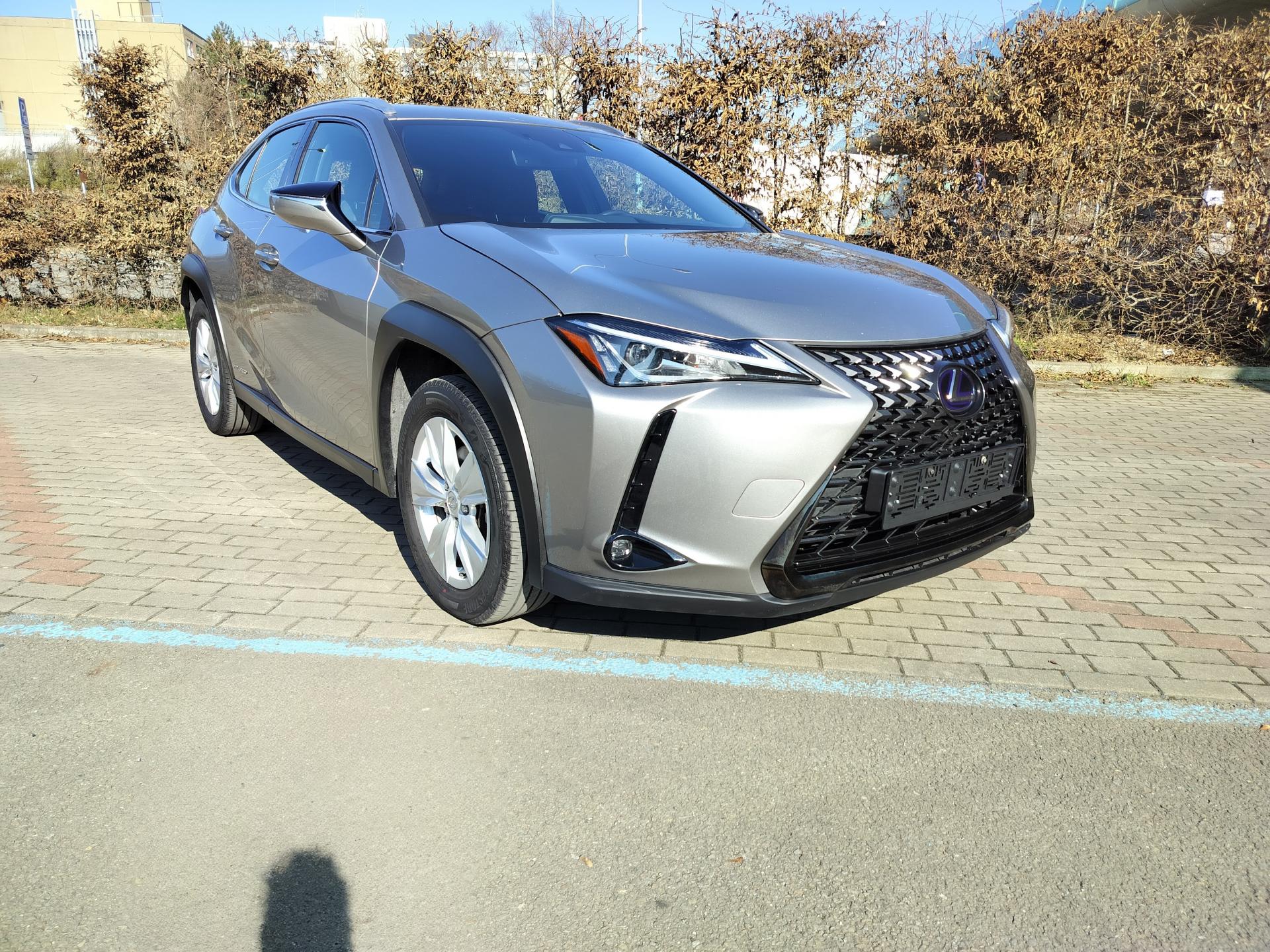 Lexus UX 250h BUSINESS edition,alcantara