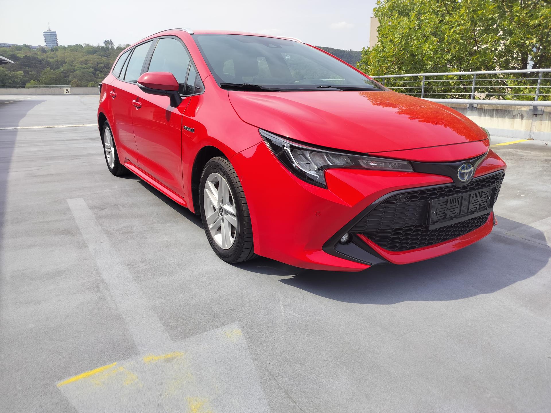 Toyota Corolla 1.8 hybrid business, navigace