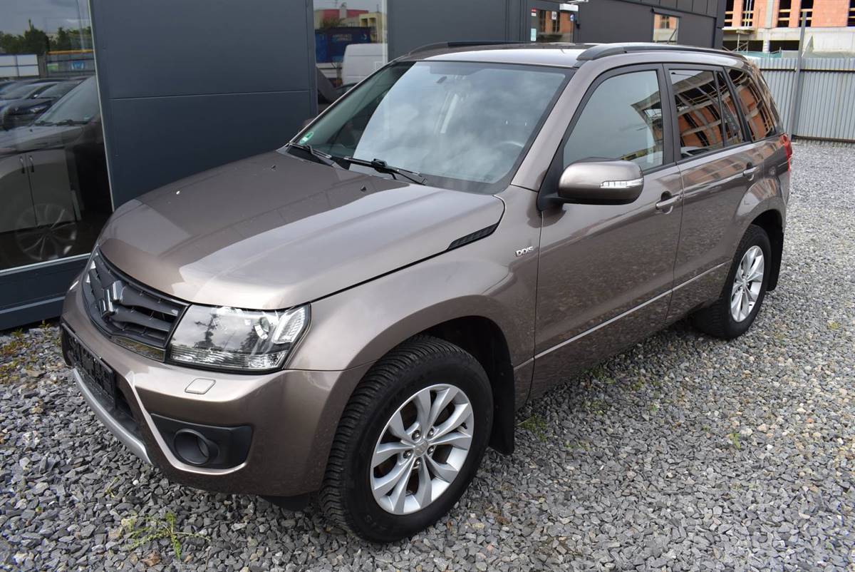 Suzuki Grand Vitara 1,9 DDiS 1M,4X4,TZ,JAKO NOVÝ!