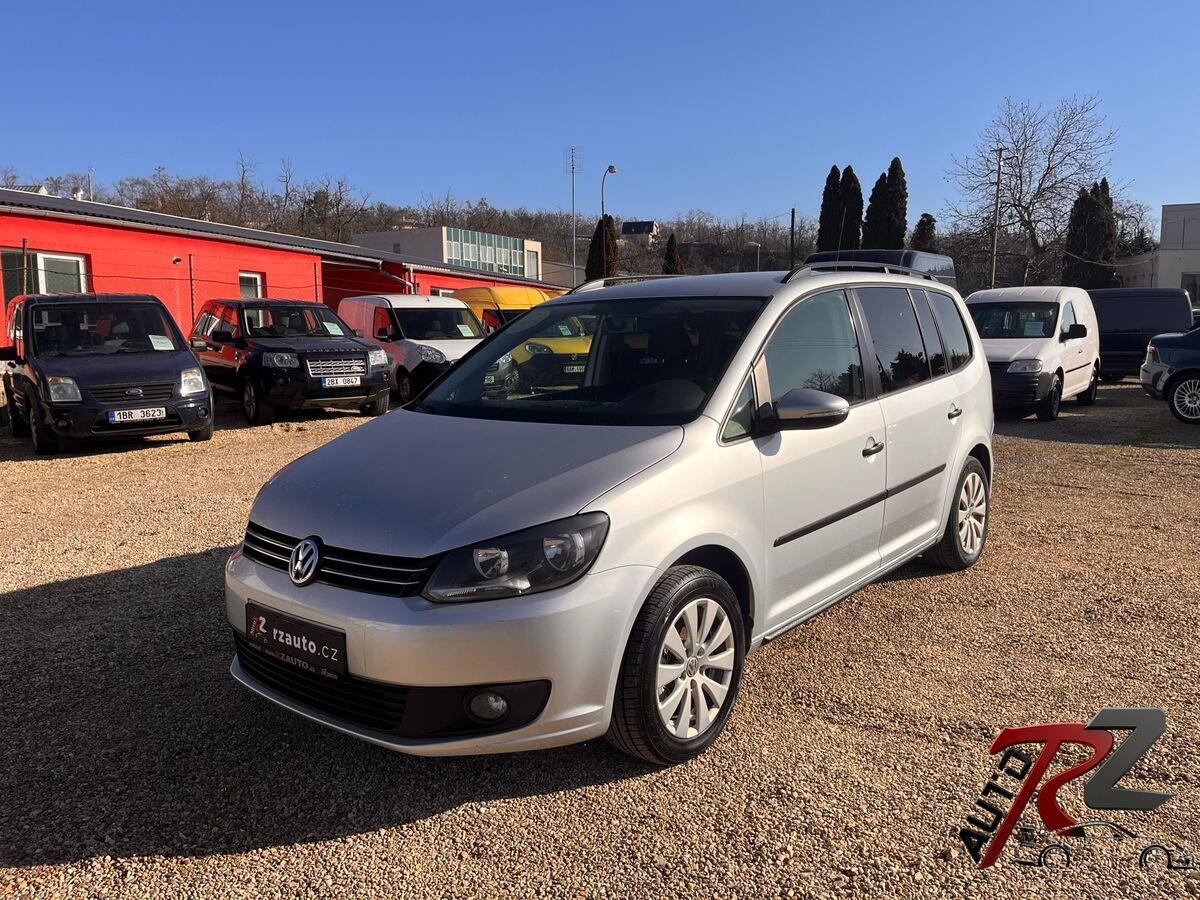 Volkswagen Touran 1.6TDi 77kW*WEBASTO*VÝHŘEV SED