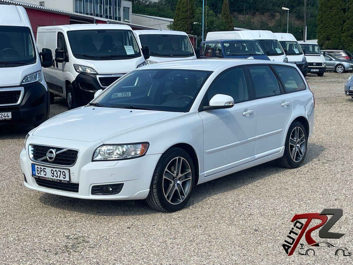 Volvo V50 1.6D 80kW*KŮŽE*VÝHŘEV*HANDSFRE