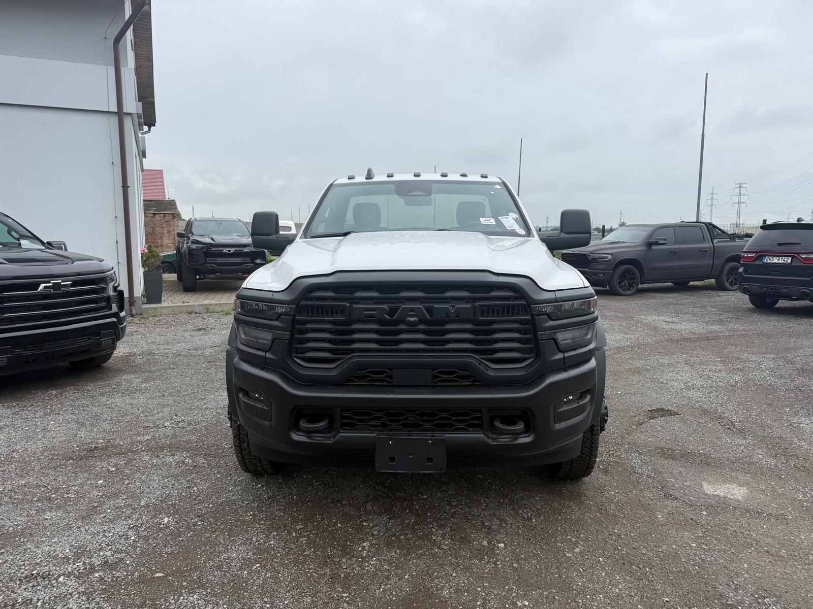 Dodge RAM 5500 Chassis Regular Cab