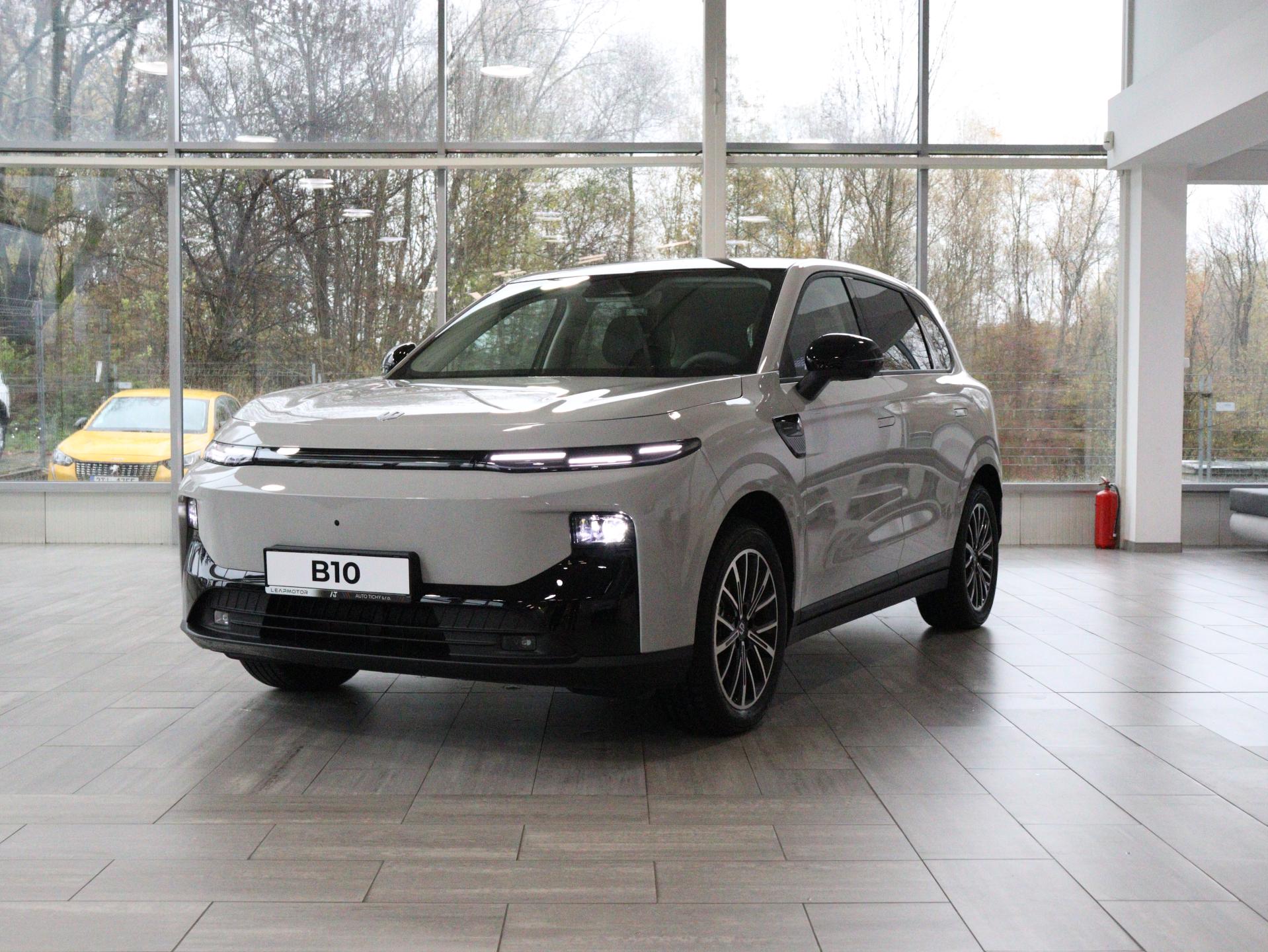 Leapmotor B10 LIFE HYBRID EV
