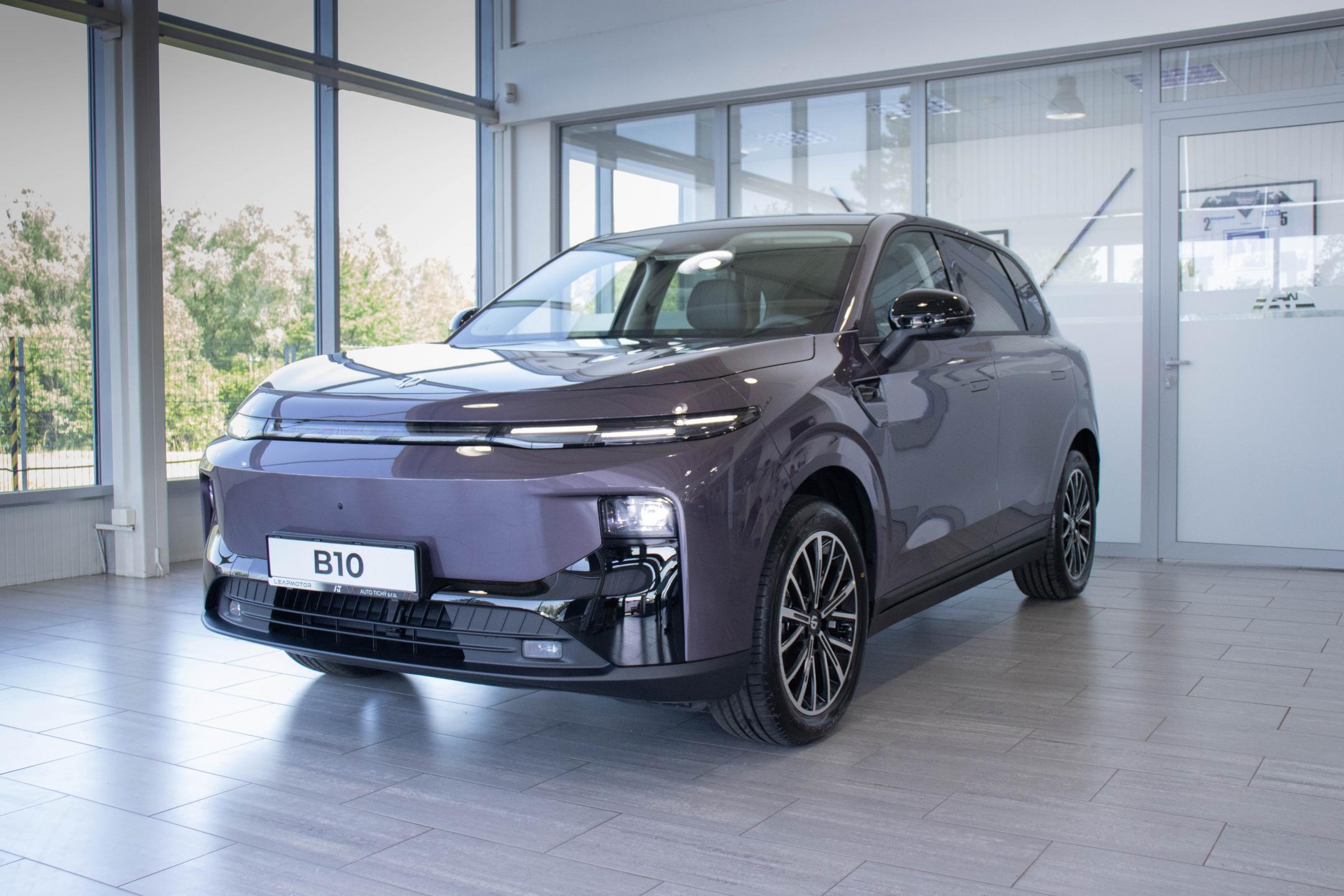 Leapmotor B10 DESIGN HYBRID EV