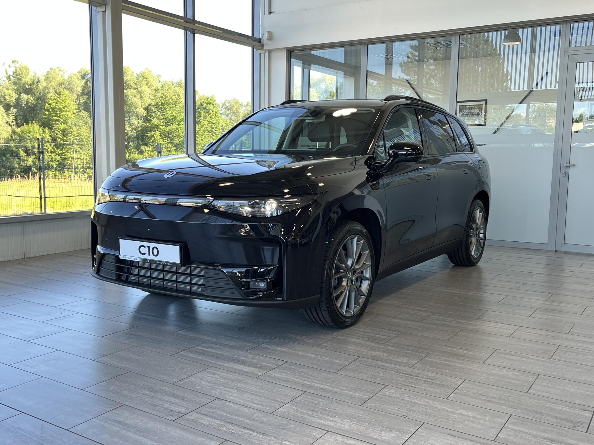 Leapmotor C10 REEV Design Hybrid EV