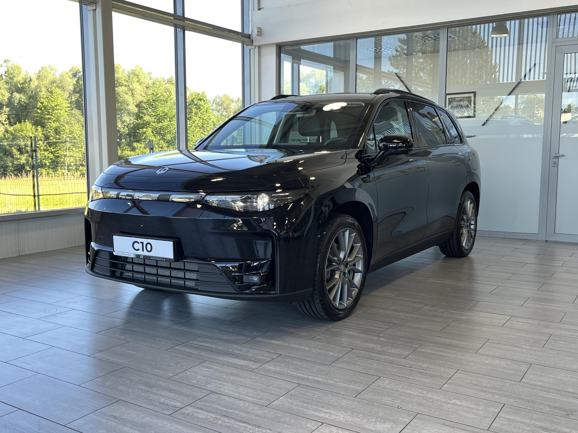 Leapmotor C10 REEV Design Hybrid EV