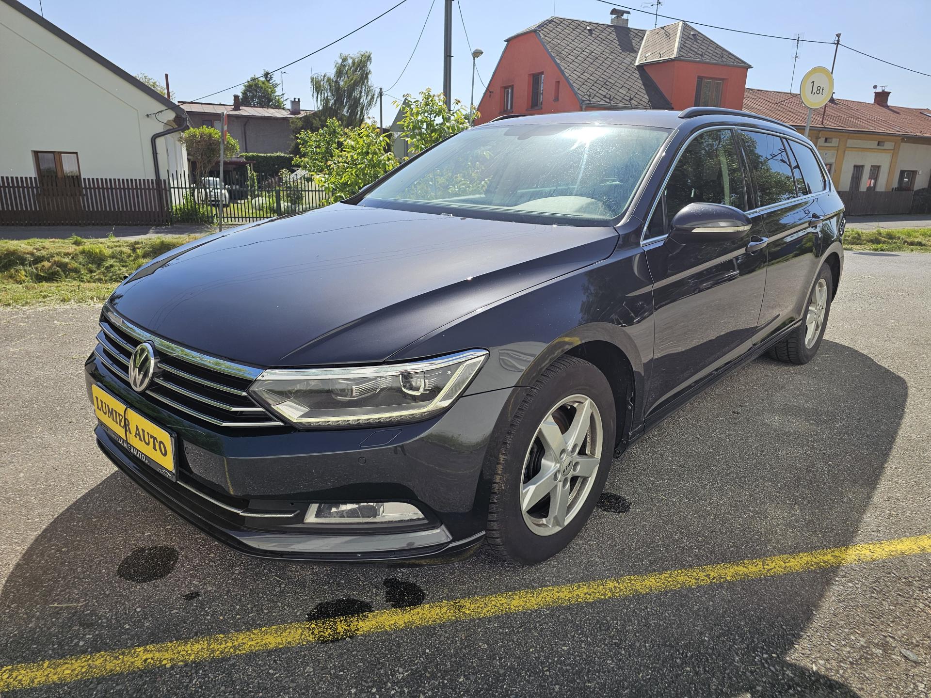 Volkswagen Passat Variant 1.6TDI TAŽNÉ, FULL LED
