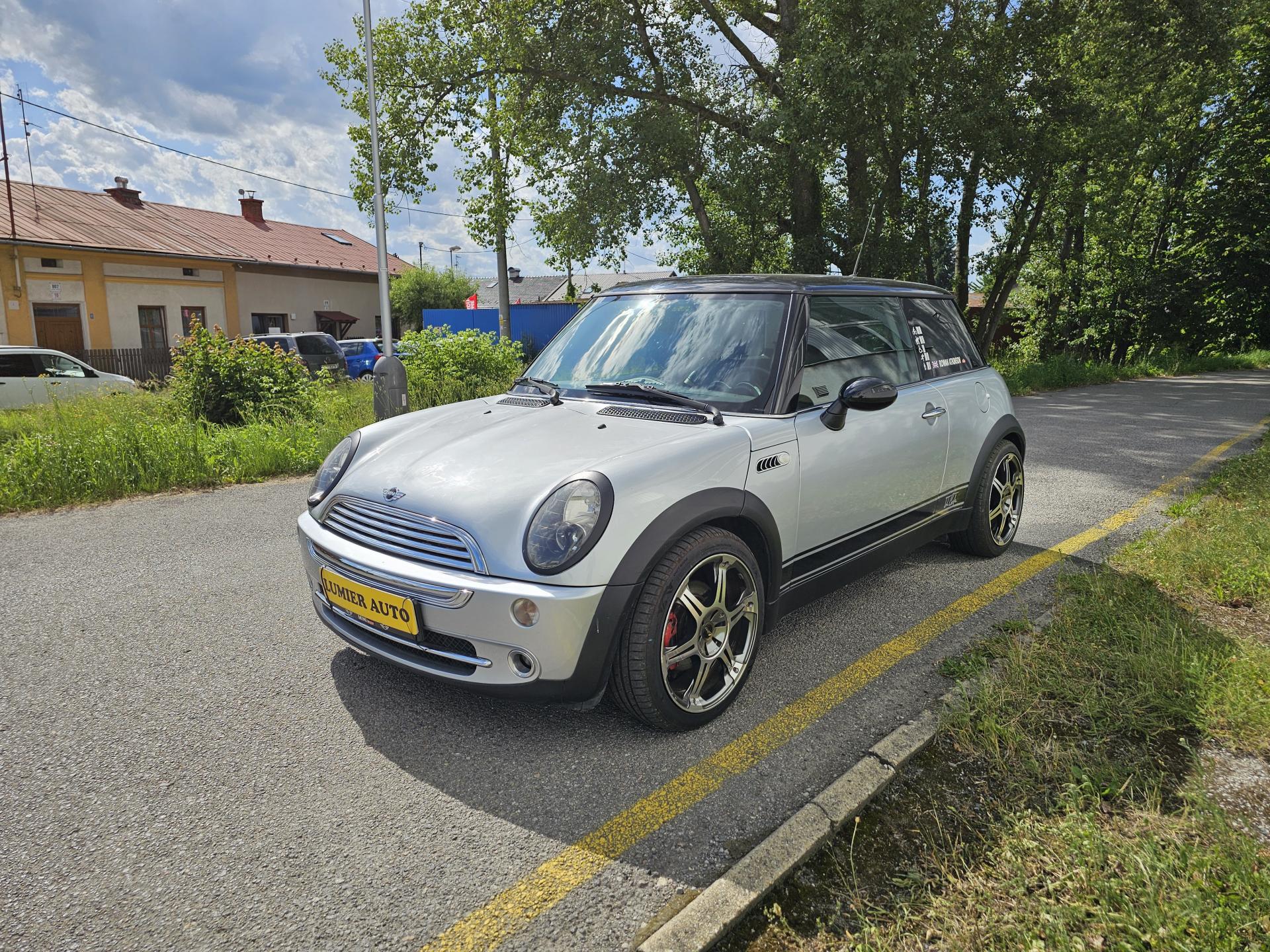 Mini Cooper 1.6i, KLIMA, ŠÍBR