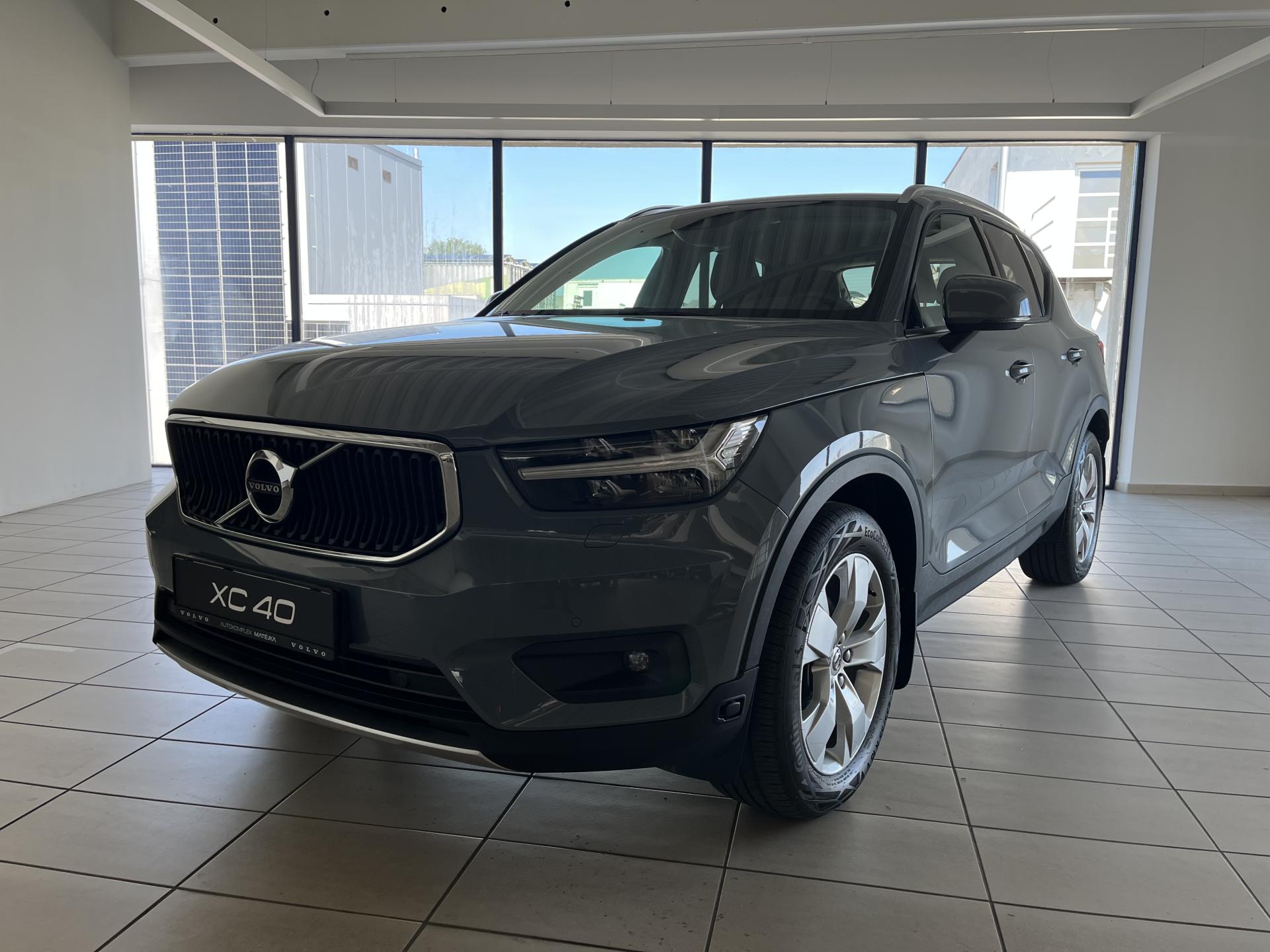 Volvo XC40 D3 FWD MOMENTUM SE