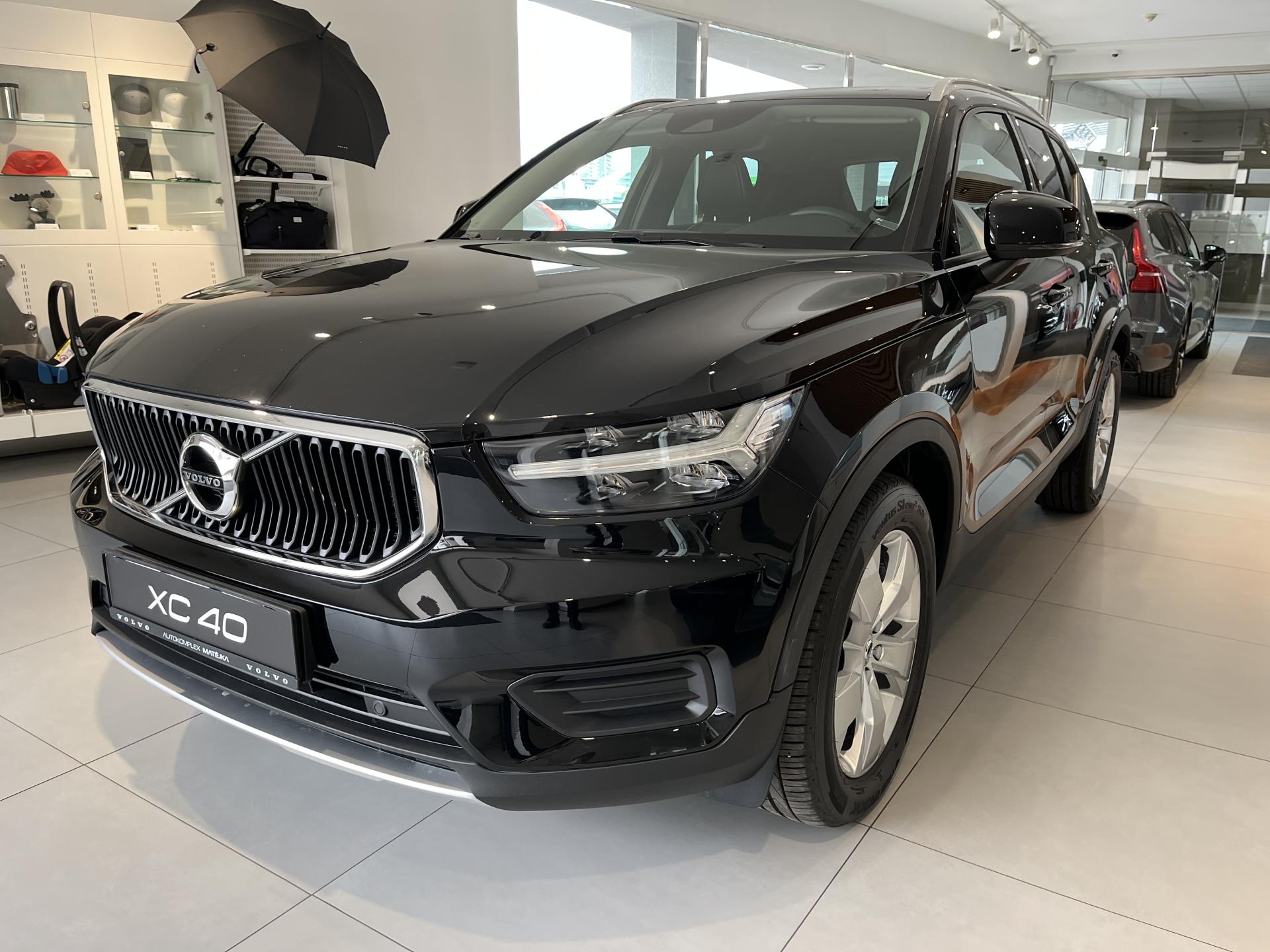 Volvo XC40 D3 AWD MOMENTUM