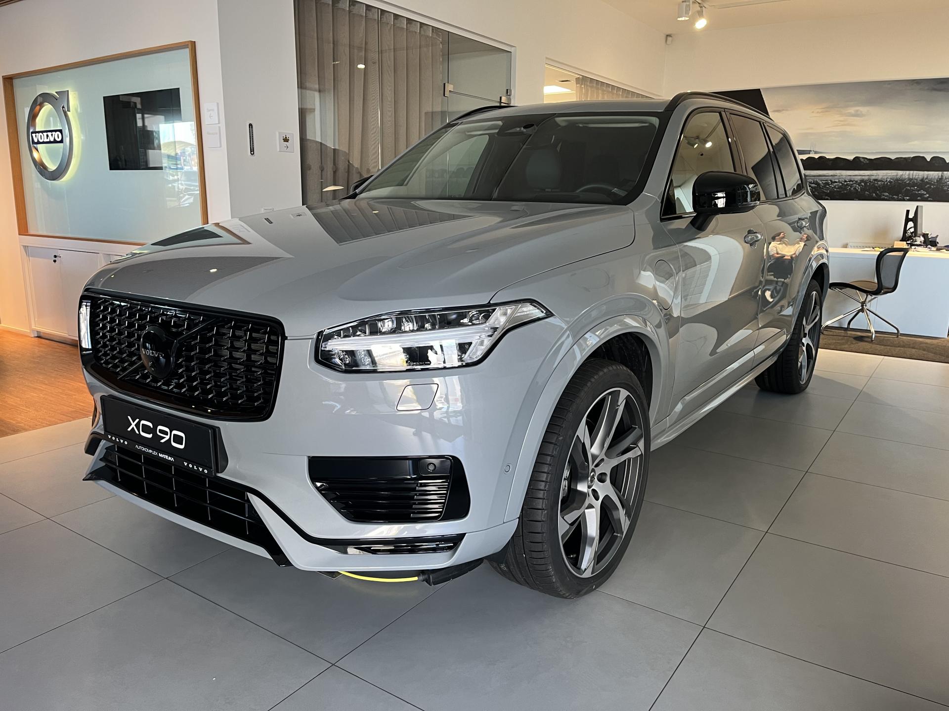 Volvo XC90 T8