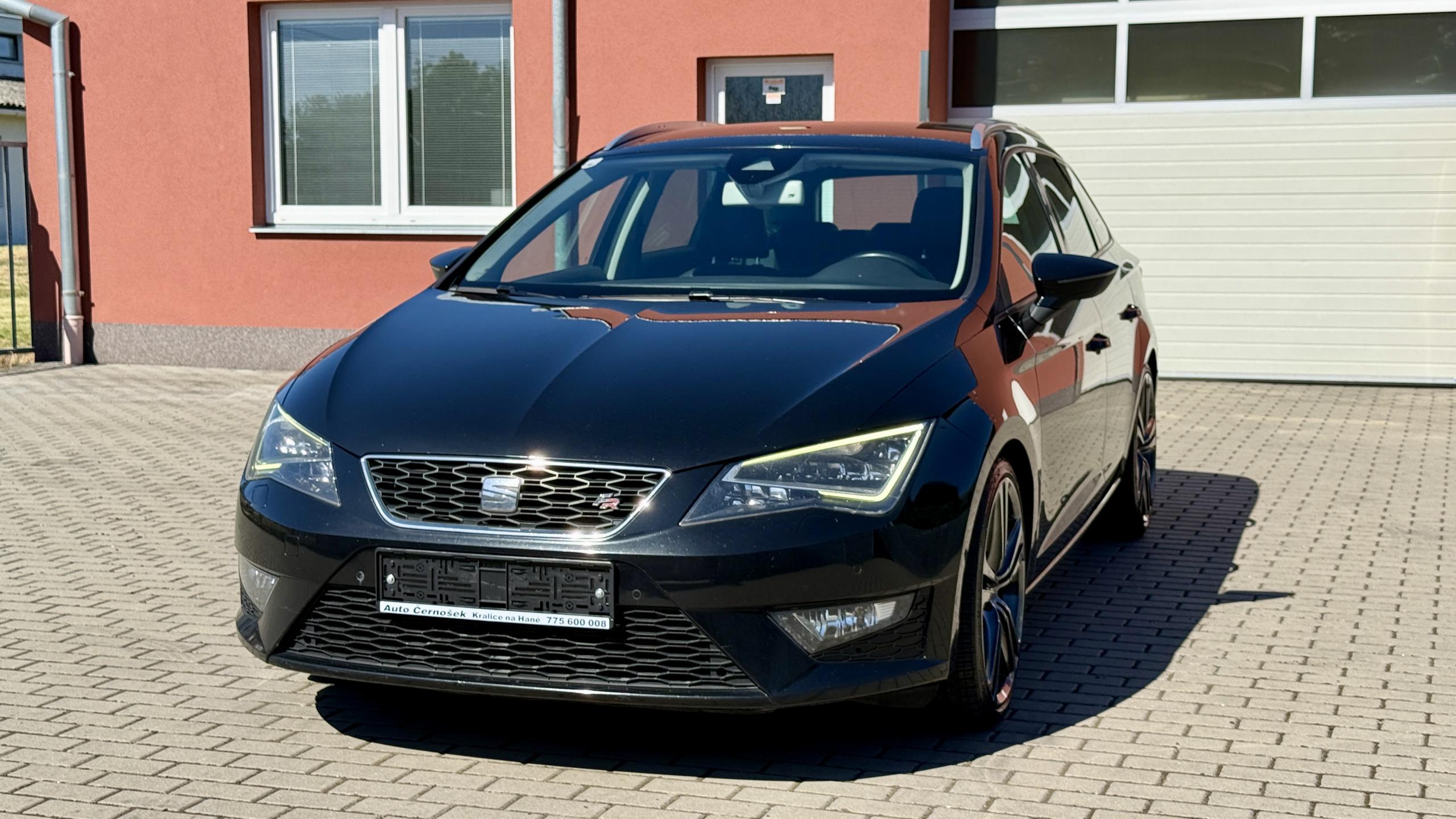 Seat Leon ST*2.0TDi*135kW*FR*LED*ACC*