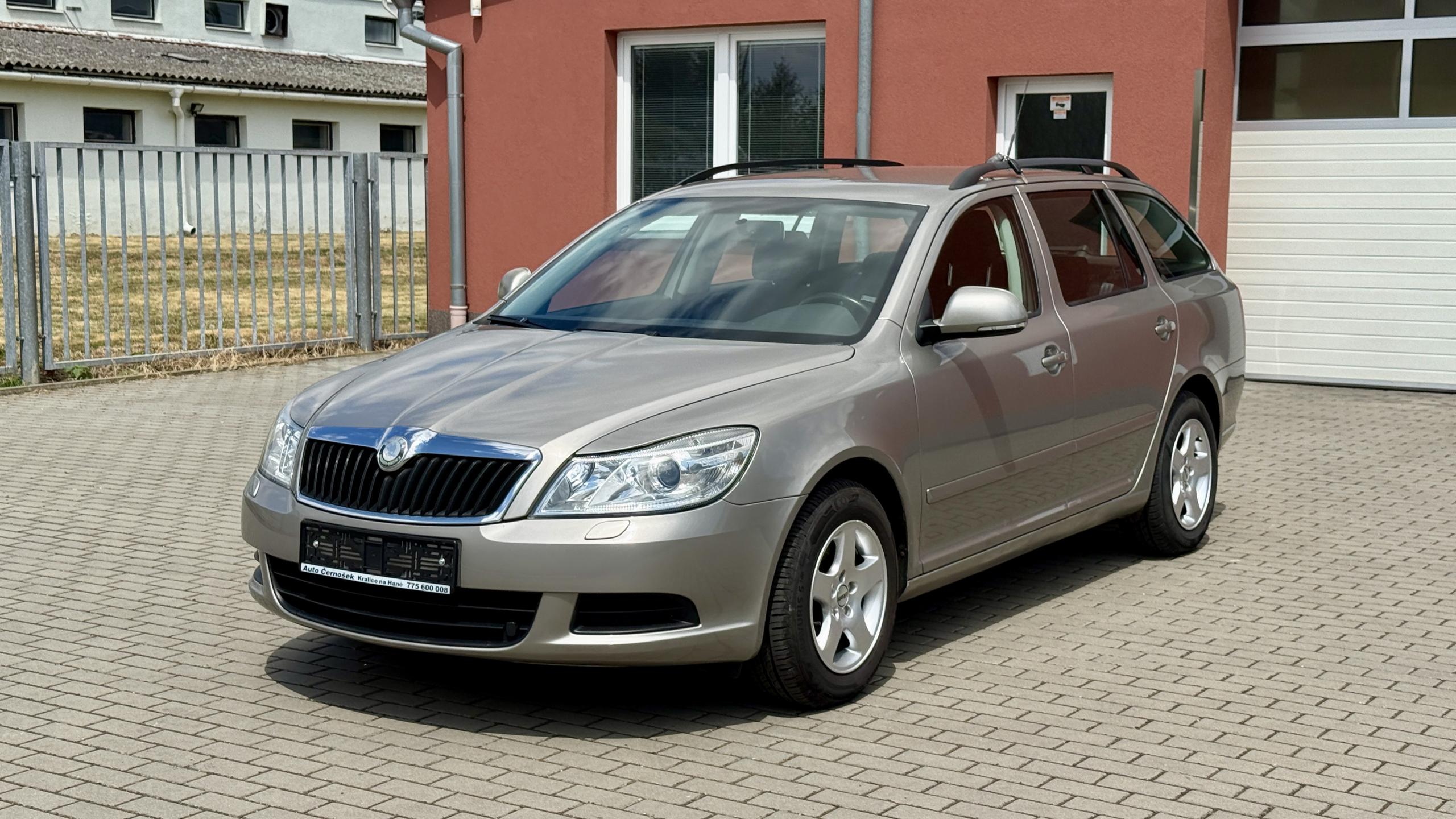 Škoda Octavia 1.6MPi*75kW*ELEGANCE*1.MAJ*