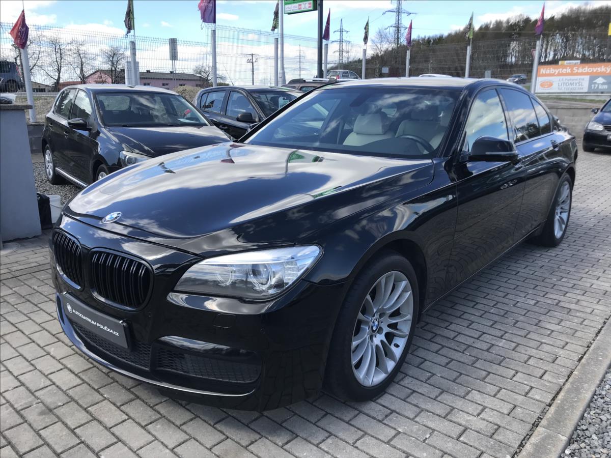 BMW Řada 7 3,0 xDrive M-paket
