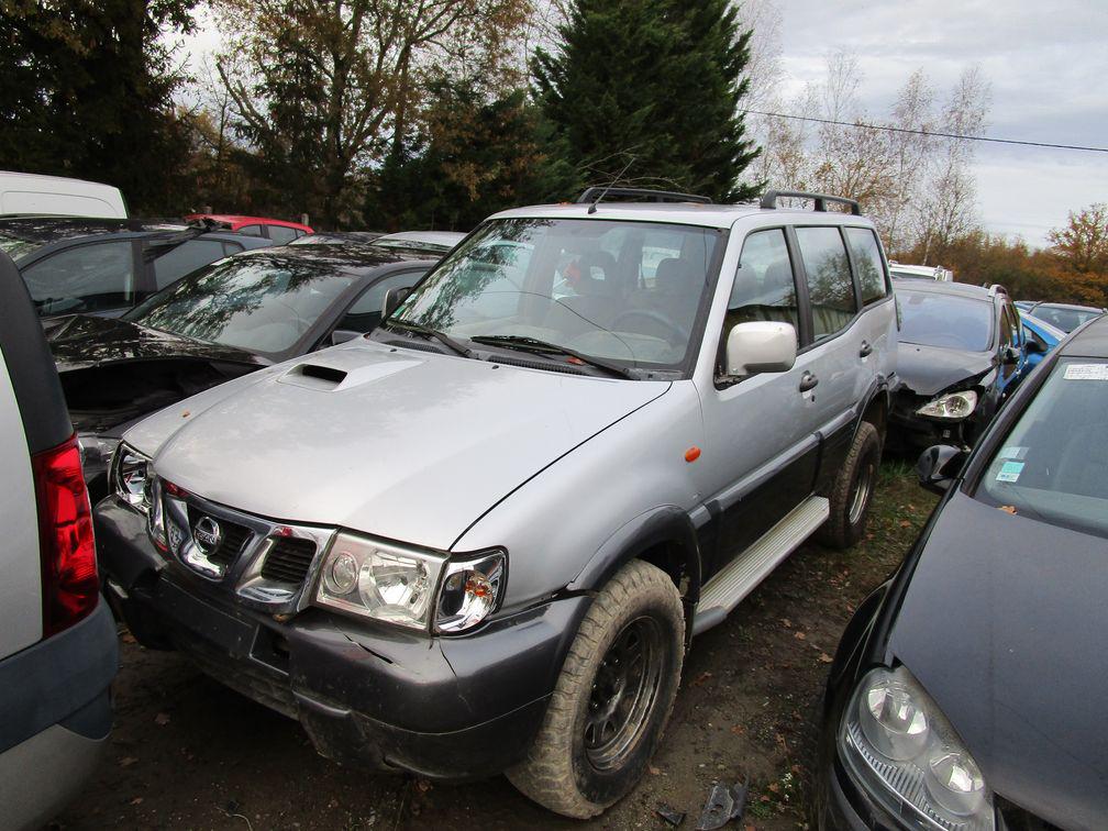Nissan Terrano 2,7 tdi, klimatizace