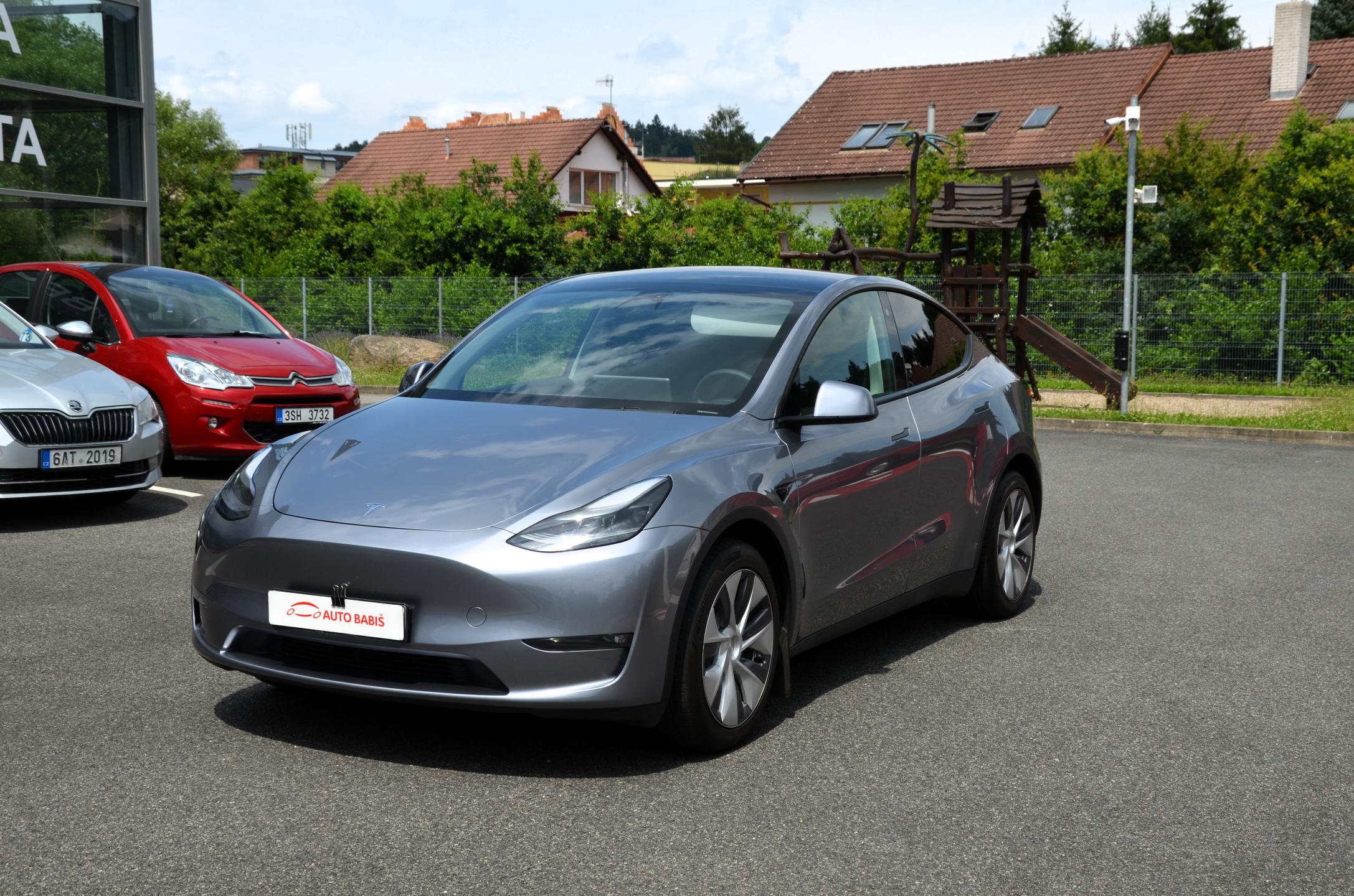 Tesla Model Y Long Range AWD AT DualMotor