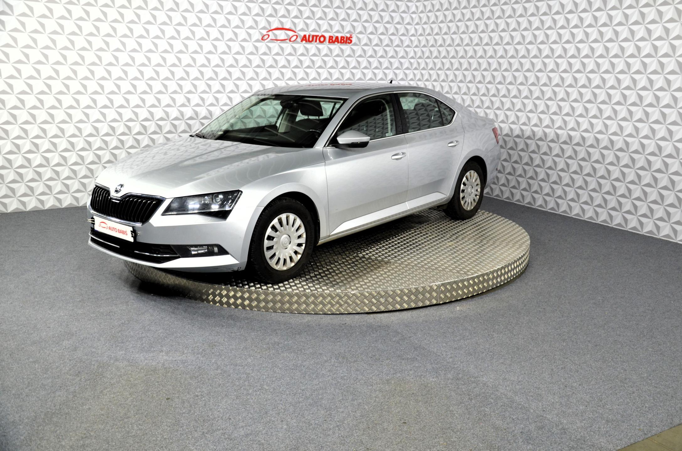 Škoda Superb 2.0TDi 110kw Ambition