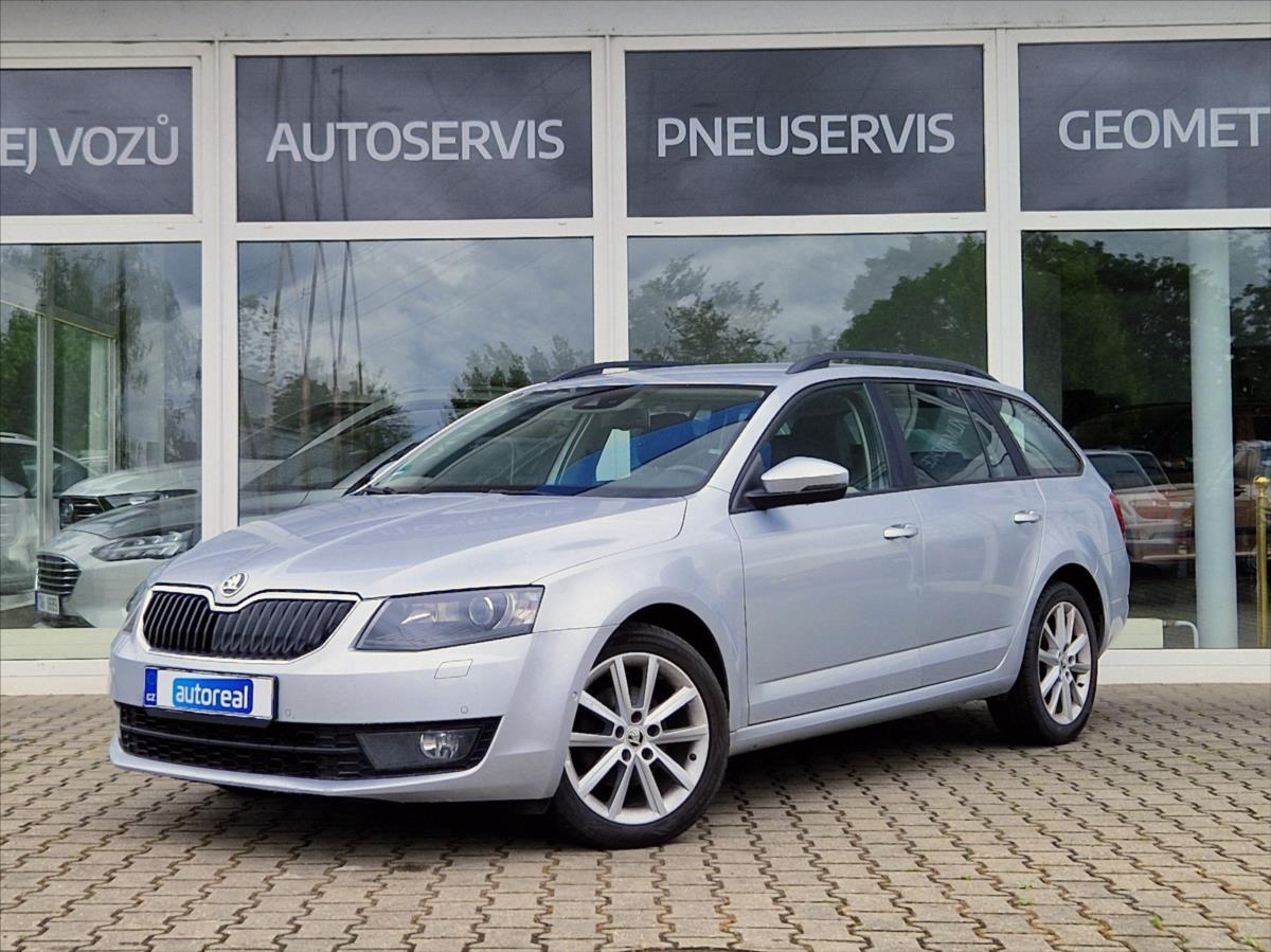 Škoda Octavia 2,0 TDI DSG KLIMA VÝHŘEV DIGI