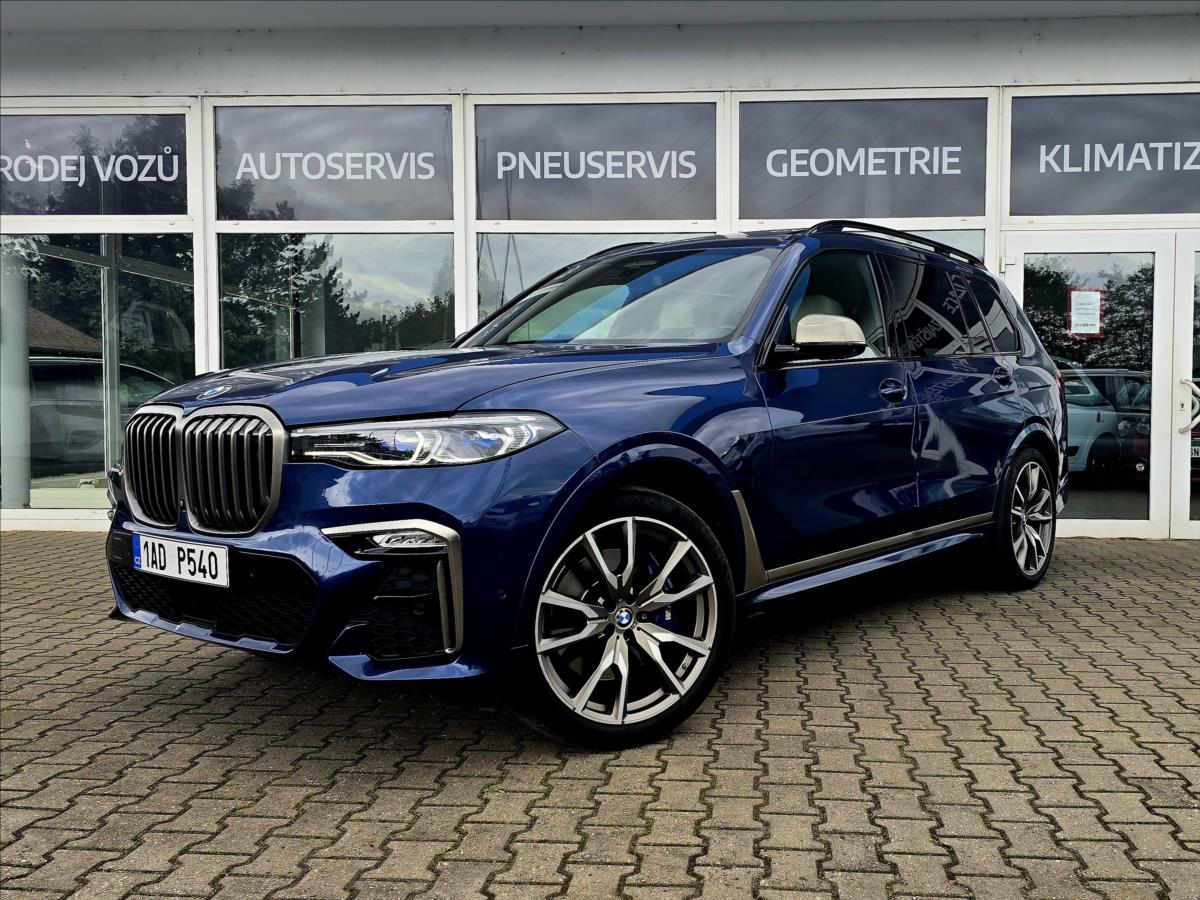 BMW X7 4,4 i 7MÍST TOP KOMPLET VÝBAVA