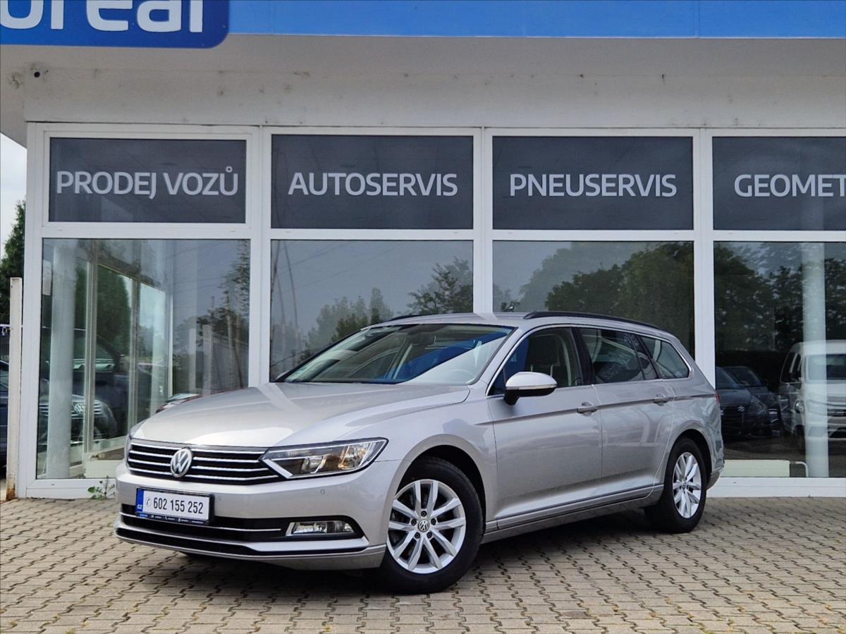 Volkswagen Passat 1,4 TSI 110kW BM SENZORY NOSIČ