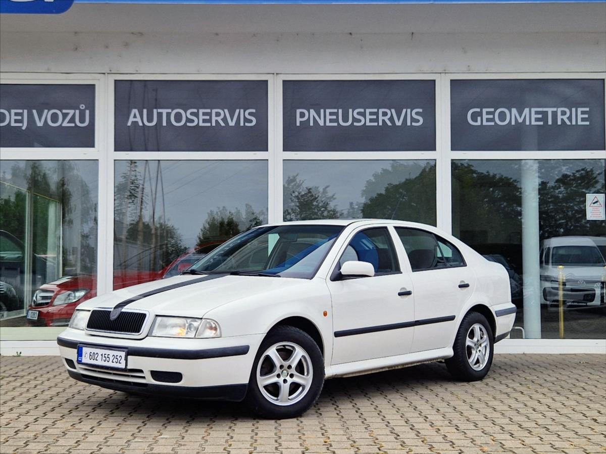 Škoda Octavia 1,8 20V 92kW KLIMA TAŽNÉ ŠÍBR