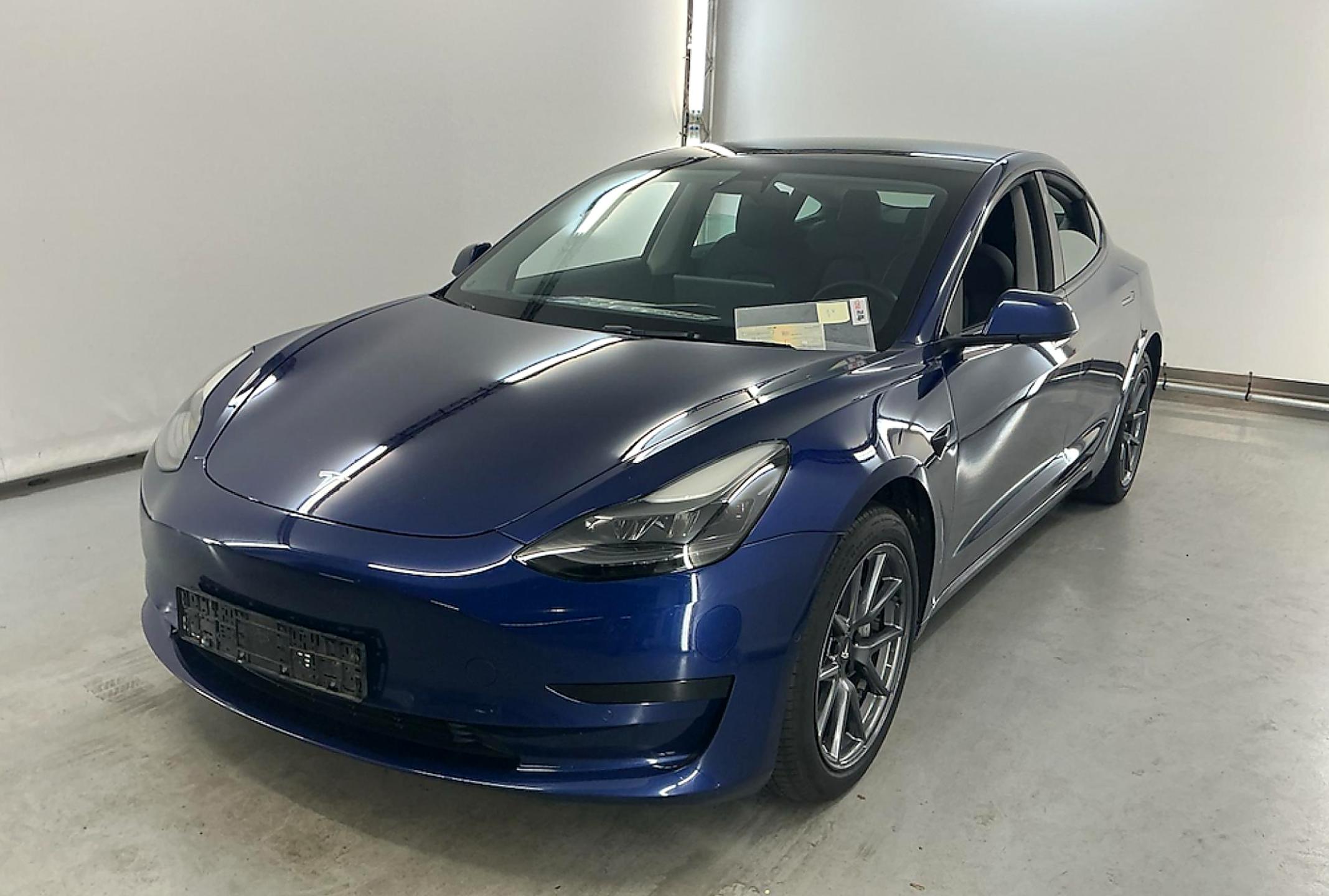 Tesla Model 3 Standard Range Plus LFP