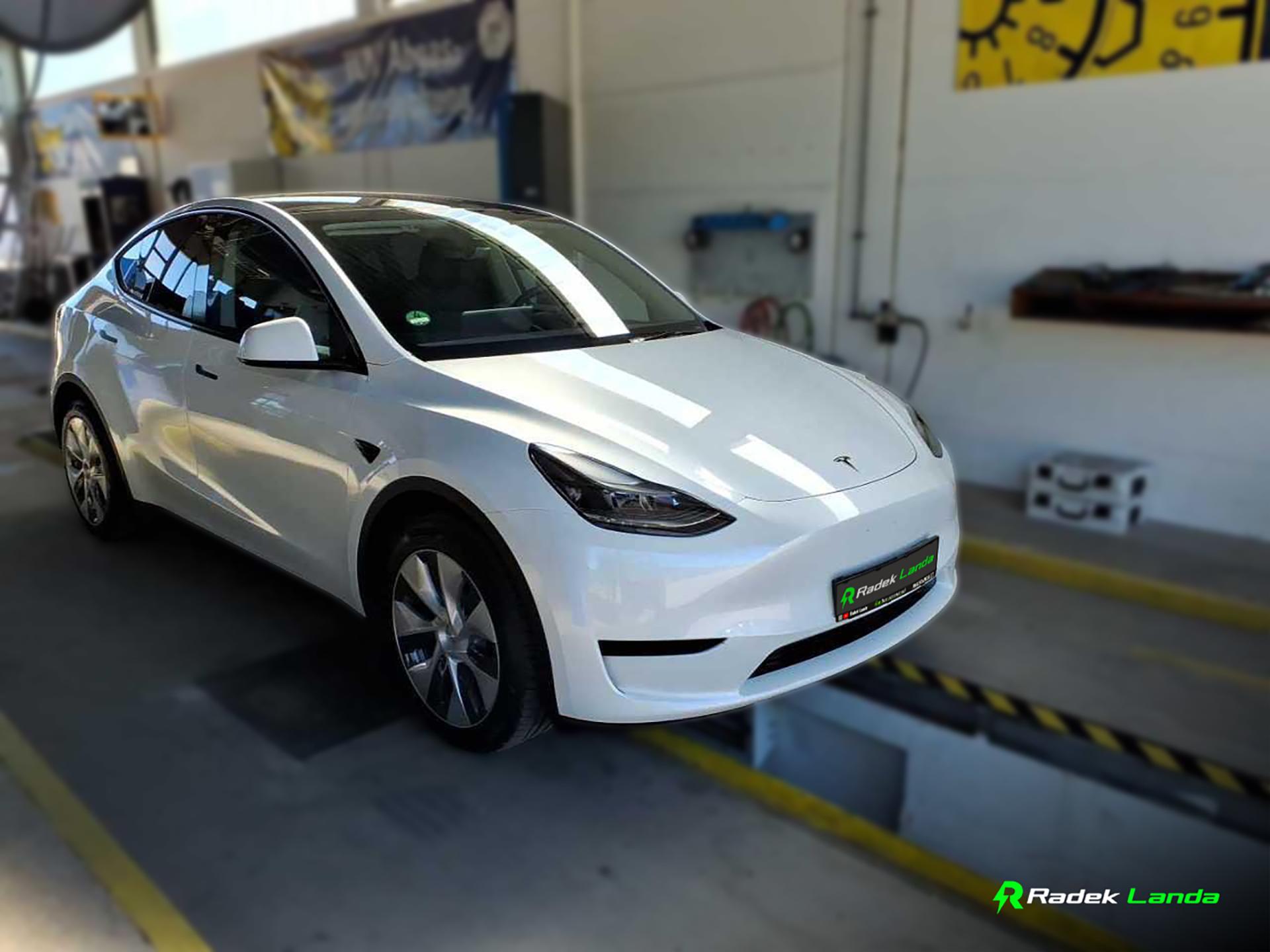 Tesla Model Y RWD | LFP