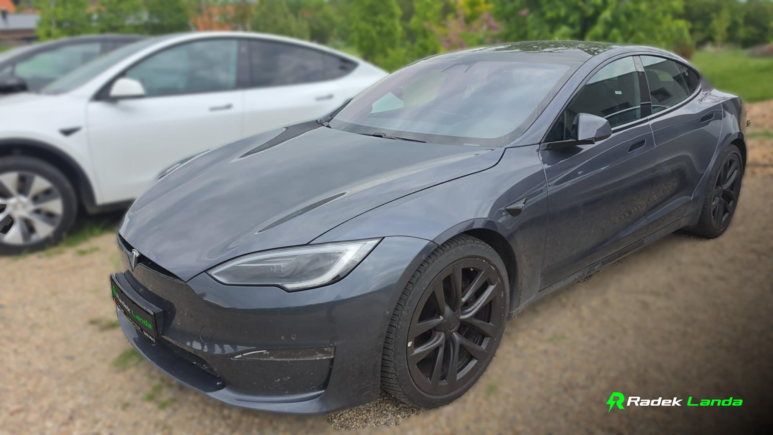 Tesla Model S Plaid (760 kW) | 1033 koní
