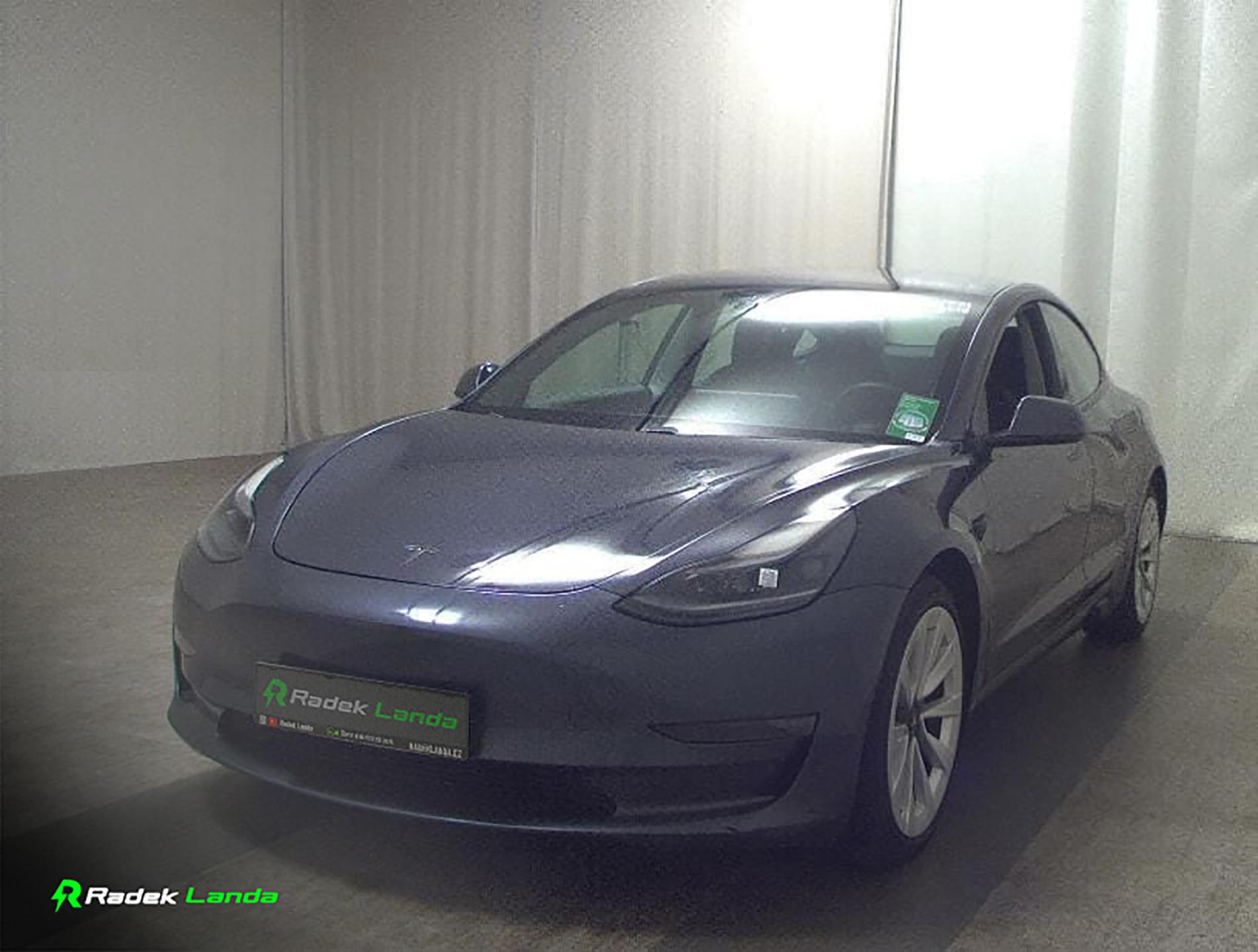 Tesla Model 3 AWD | Dual Motor, Tažné 1000kg