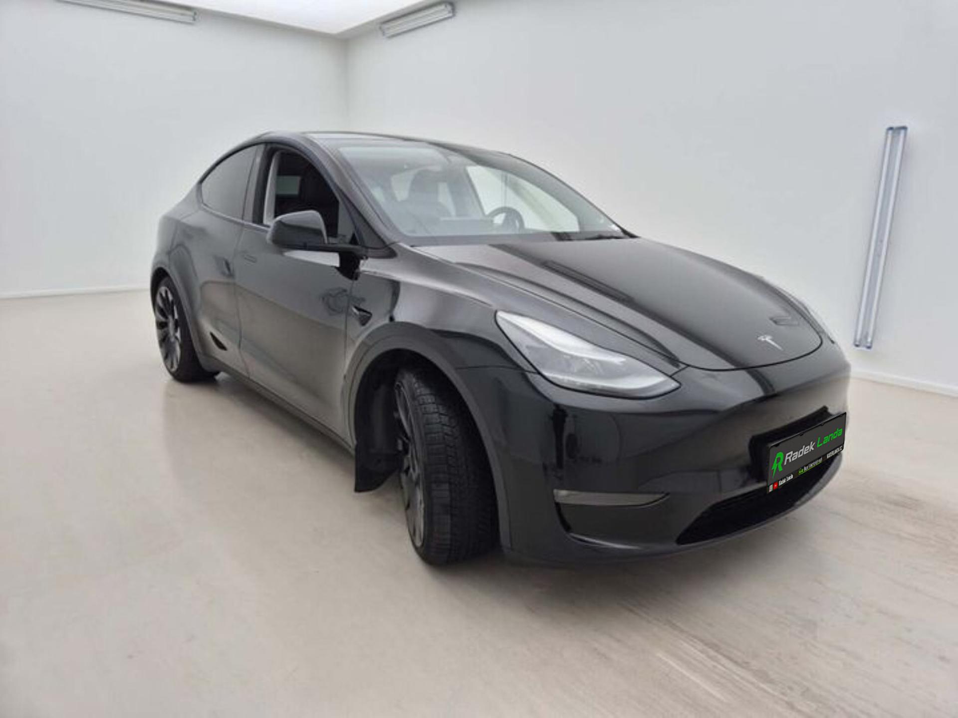 Tesla Model Y Performance Dual Motor AWD