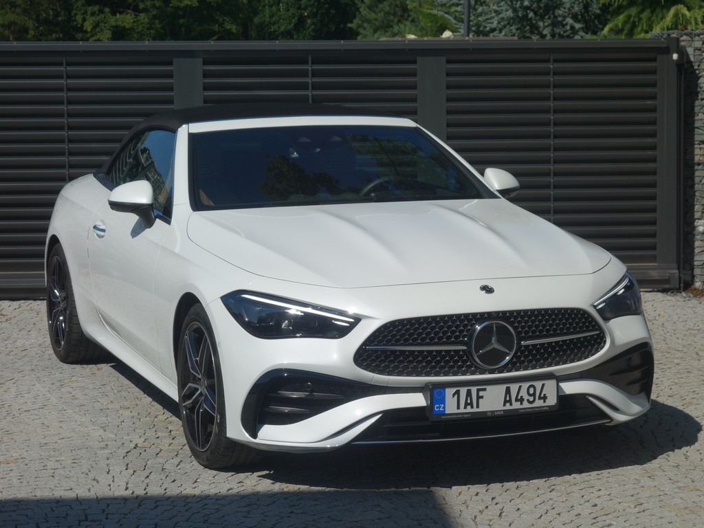 Mercedes-Benz CLE 300*4M*CABRIO*AMG*TOP-VÝB*CZ!!