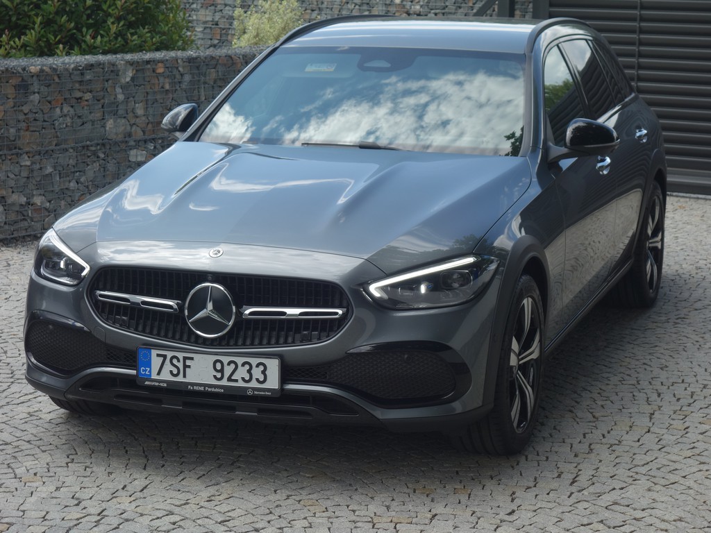 Mercedes-Benz Třídy C C220D*4M*ALL-TERRAIN*WEBAS*CZ!