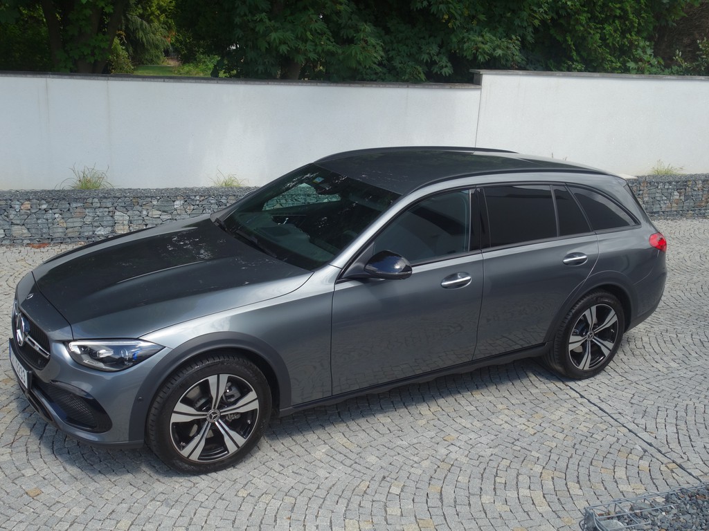 Mercedes-Benz Třídy C C220D*4M*ALL-TERRAIN*WEBAS*CZ!