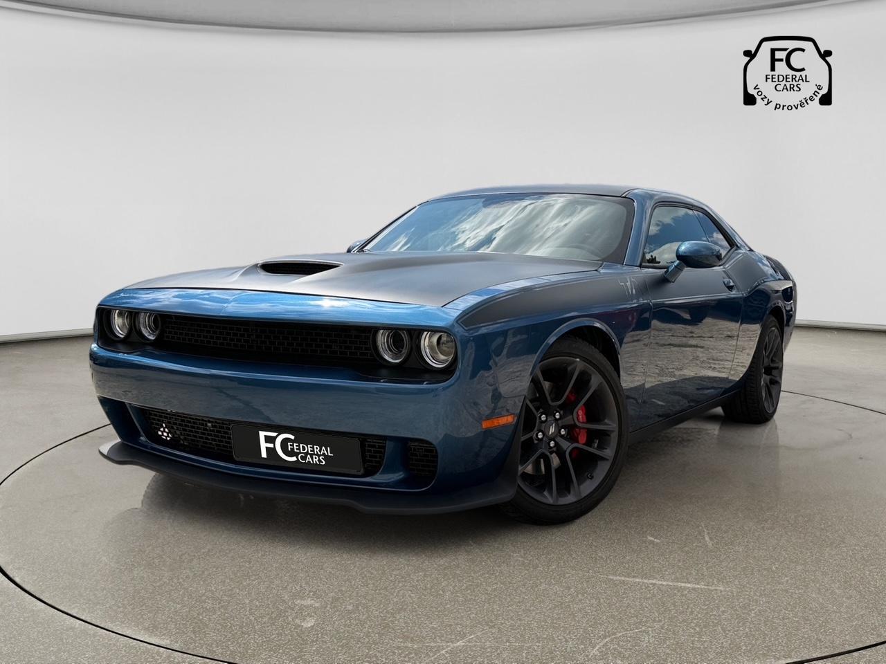 Dodge Challenger 5,7 L V8 HEMI
