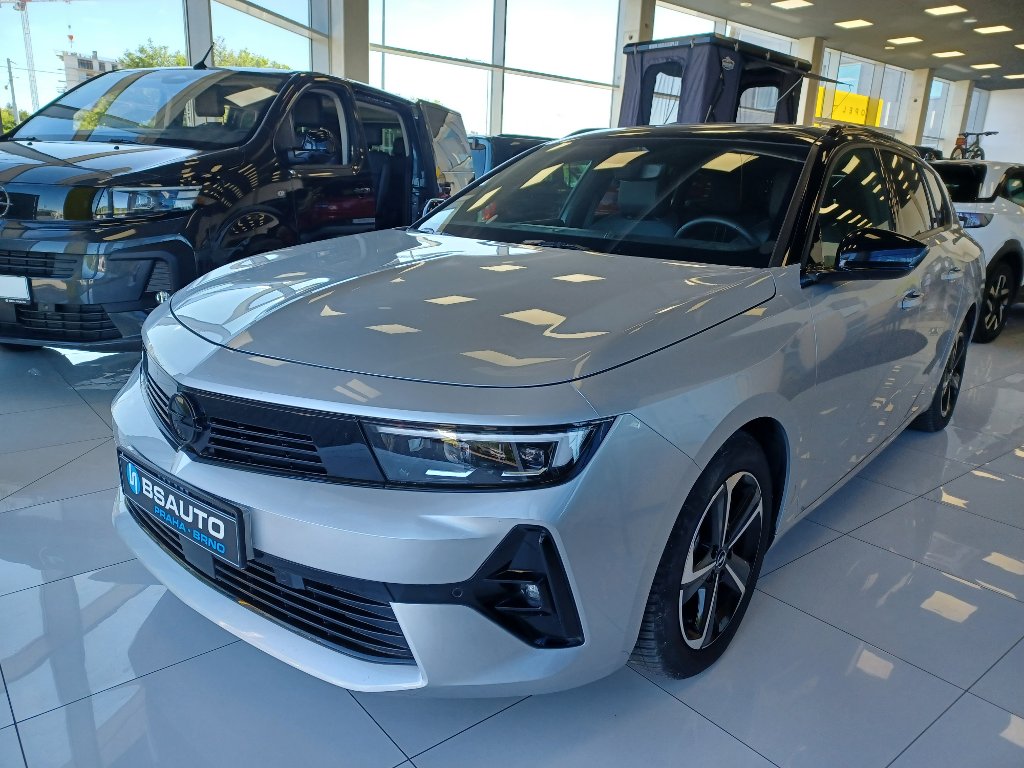 Opel Astra GS 1,2 Turbo AT8