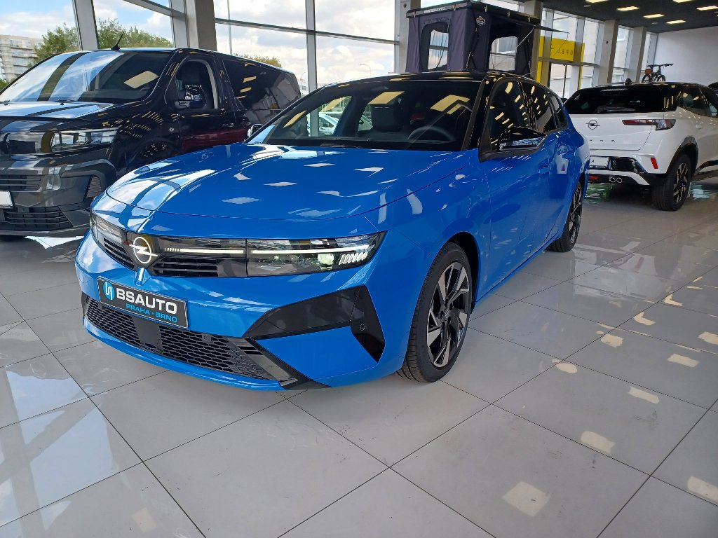 Opel Astra ST GS Hybrid 1,2T 145k Automat