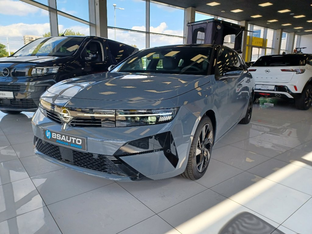 Opel Astra ST GS Hybrid 1,2T 145k Automat