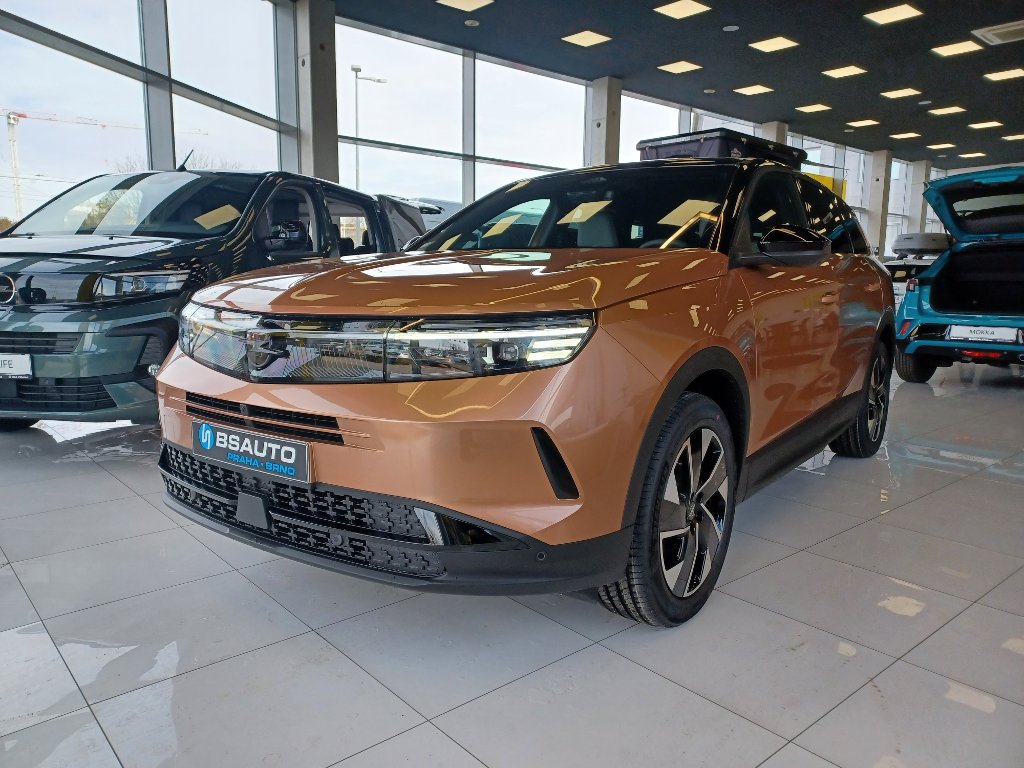 Opel Grandland Ultimate Hybrid 1,2T 145k AT