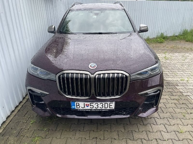 BMW X7 M50I