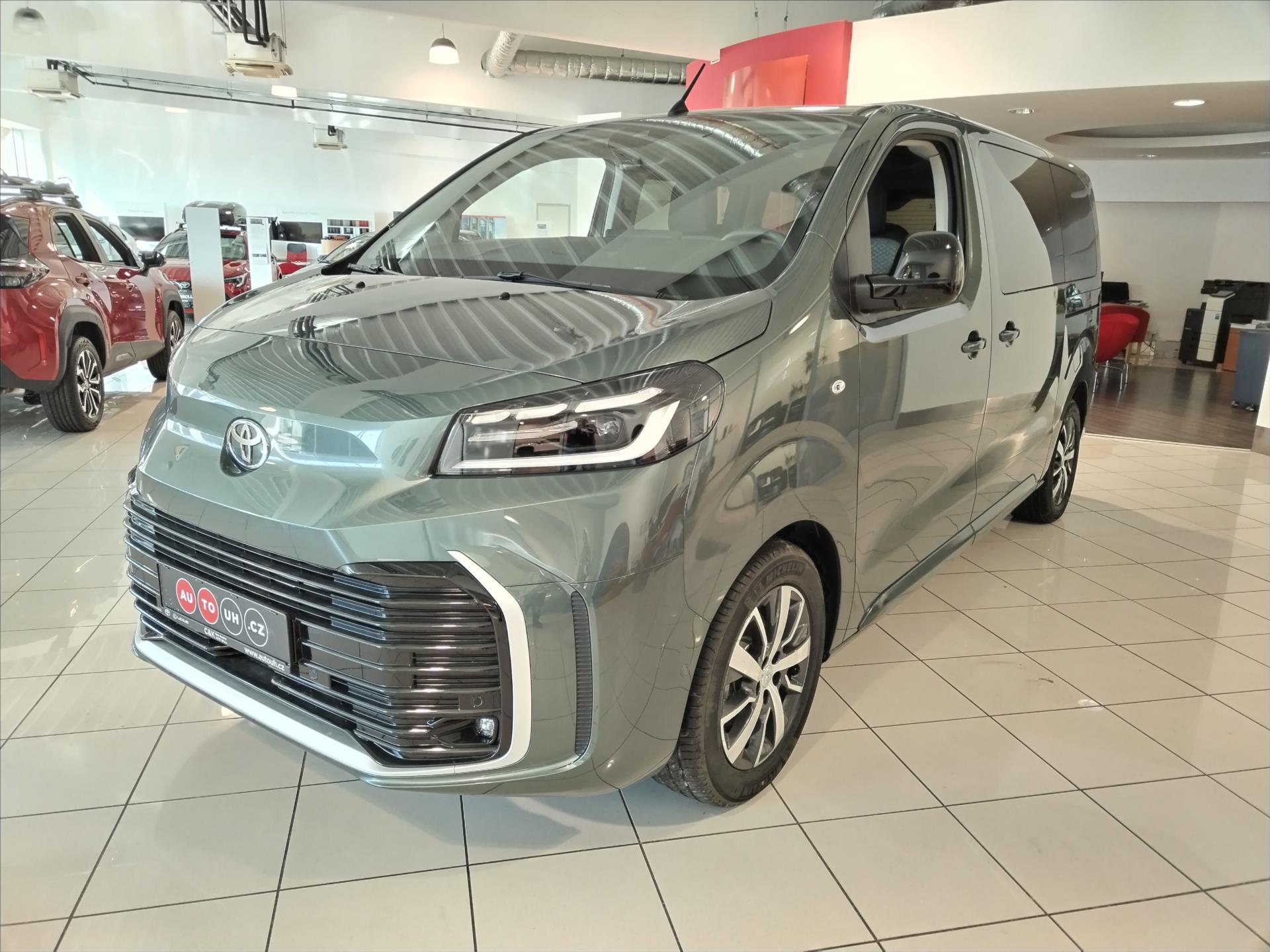Toyota ProAce Verso 2.0 DIESEL 6MT L1 FAMILY 8s