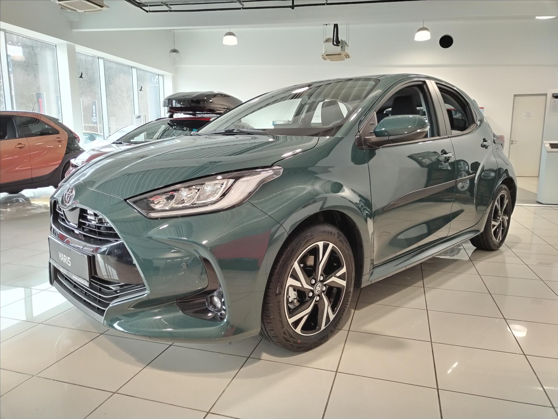Toyota Yaris 1.5 HYBRID e-CVT STYLE 116k