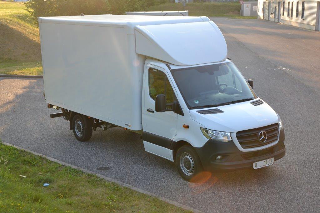 Mercedes-Benz Sprinter 317 hydr. čelo velká výbava